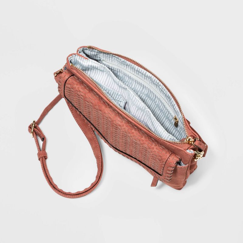 VR NYC Magnetic Strap Closure Mosaic Design Denim Laser Cut Crossbody Bag - Blue