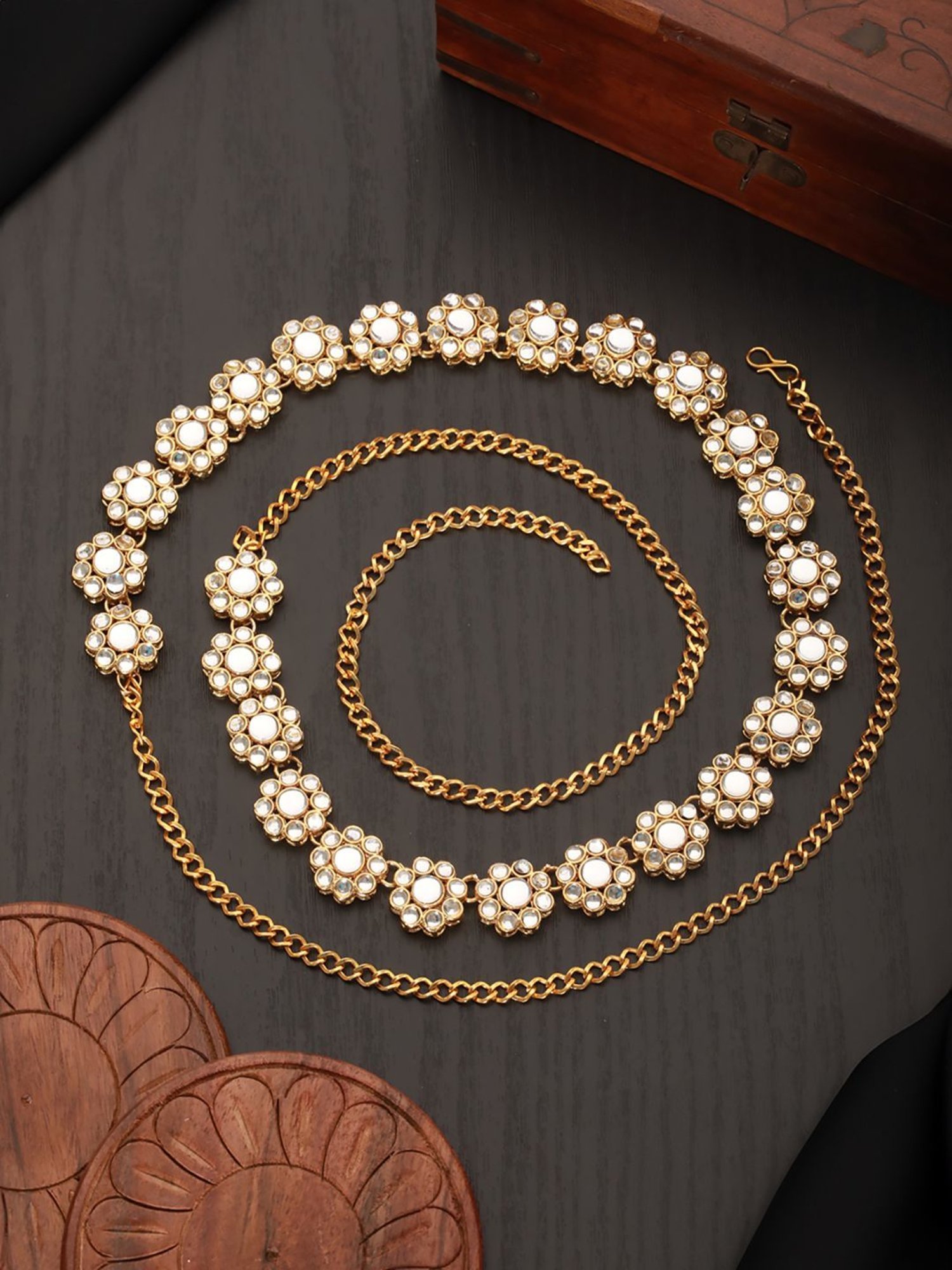 Aatmana Golden Kundan Waist Belt