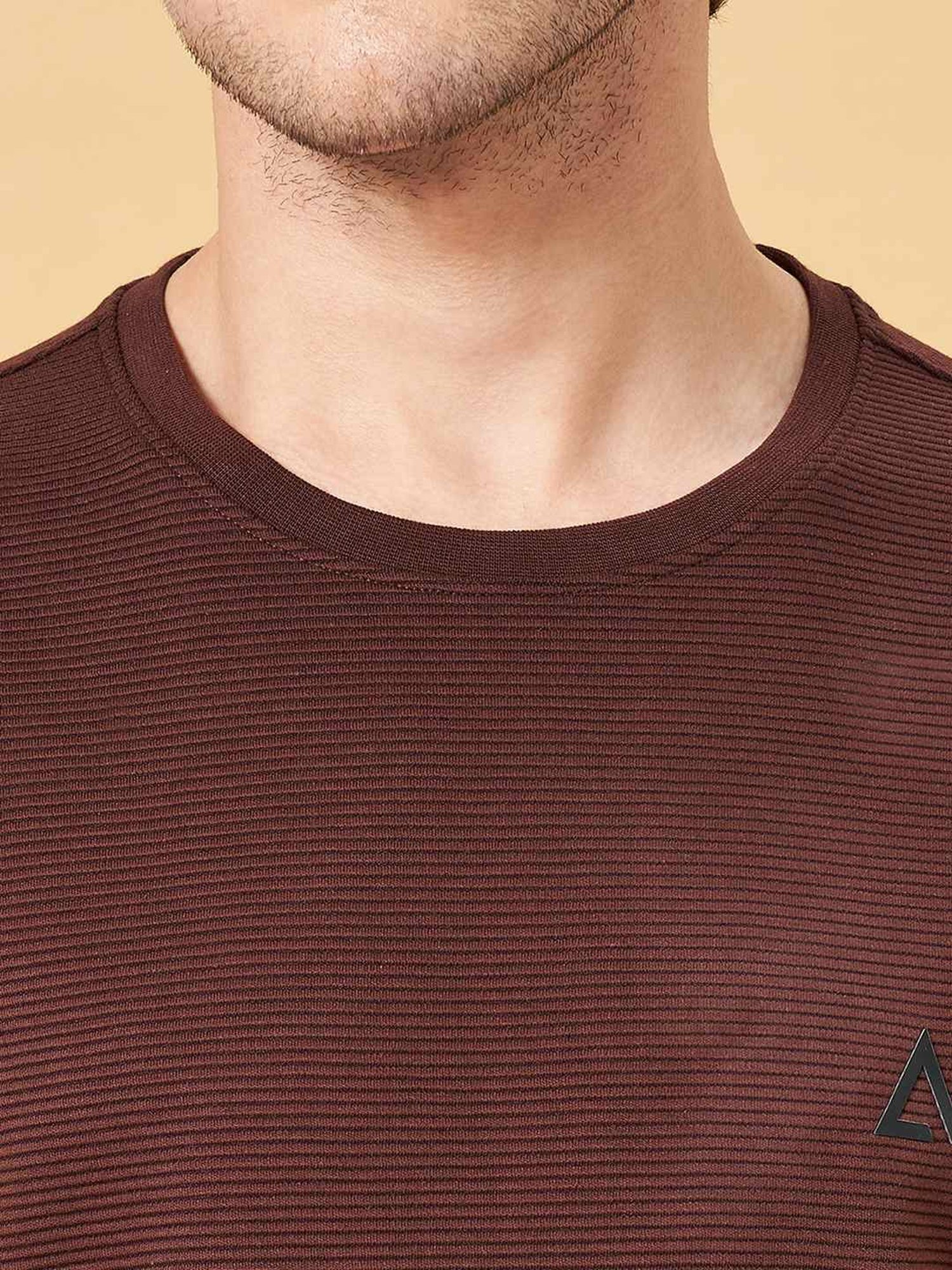 Street 808 by Pantaloons Burgundy Regular Fit T-Shirt
