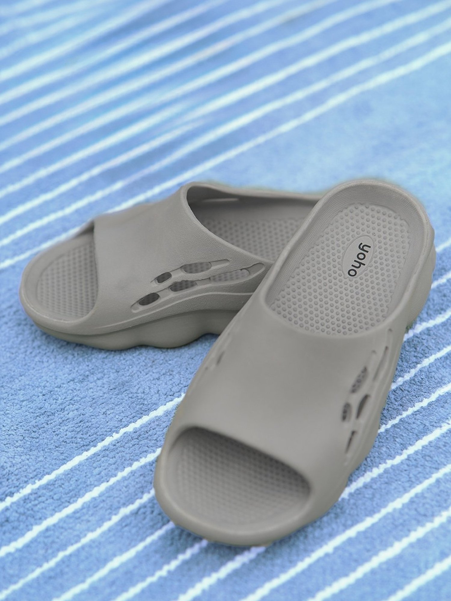 Yoho Men's Dolphy Smoke Grey Slides