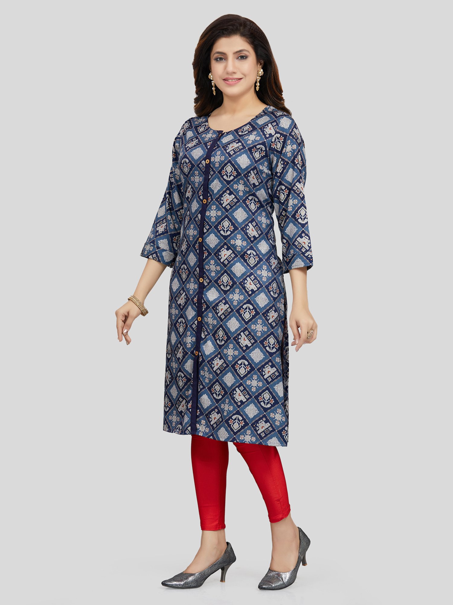 Saree Swarg Blue Printed Straight Kurta