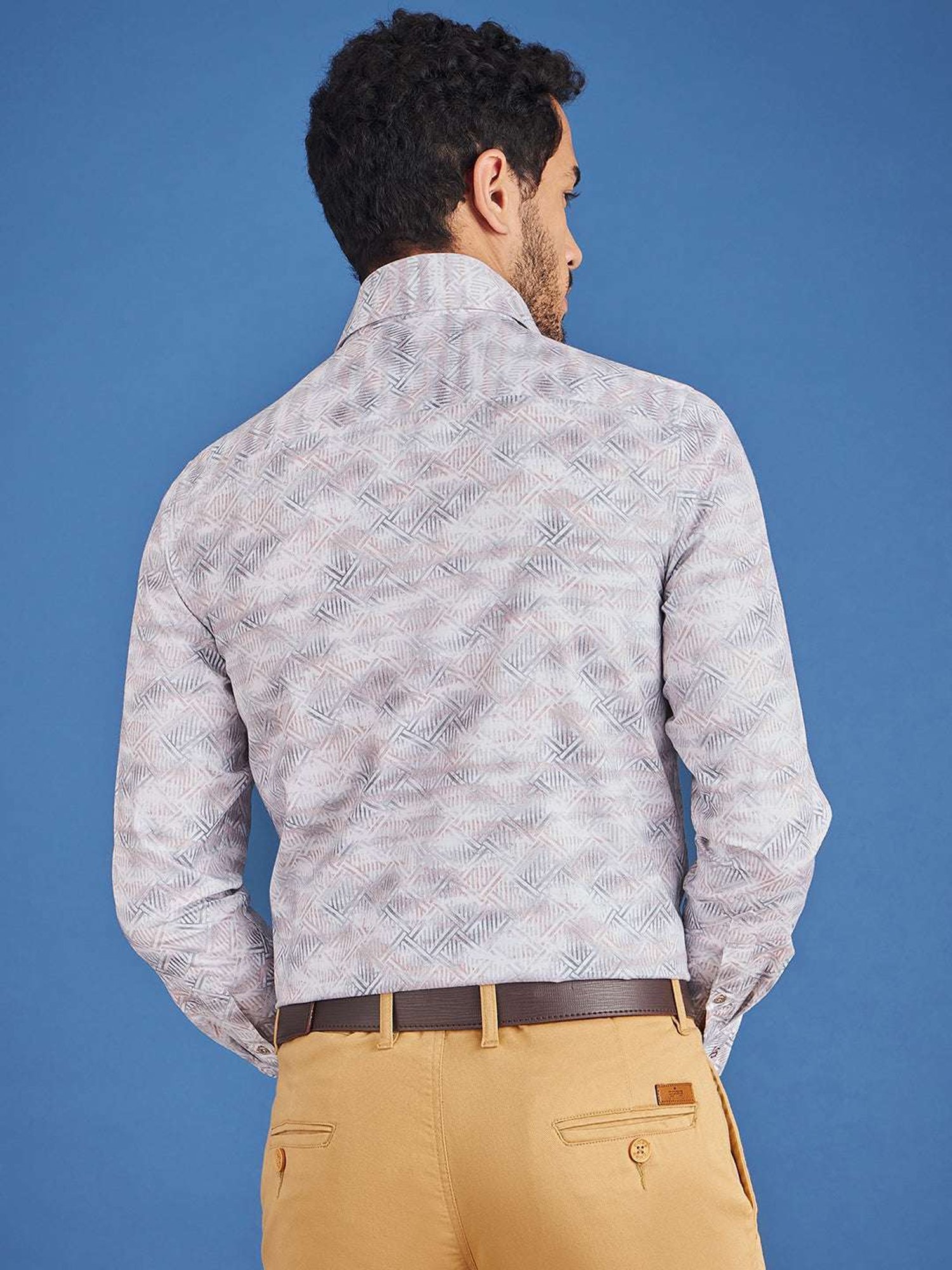 Louis Stitch White And Pink Cotton Regular Fit Printed Shirt