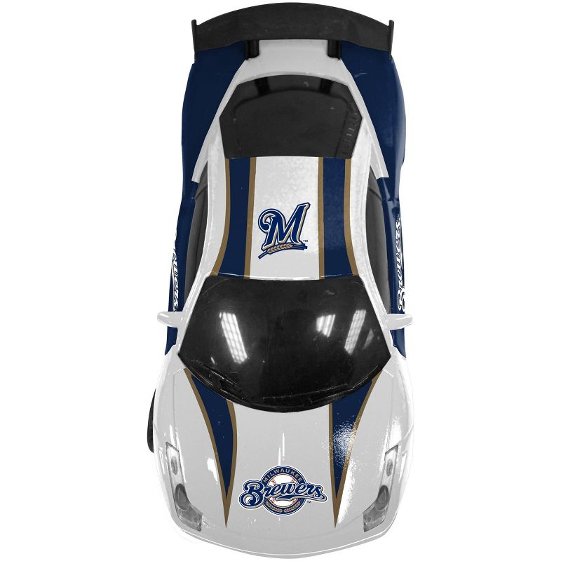 Fabrique NCAA Oregon Team Inflatable Helmet   4 ft., 4 ft Tall, Green