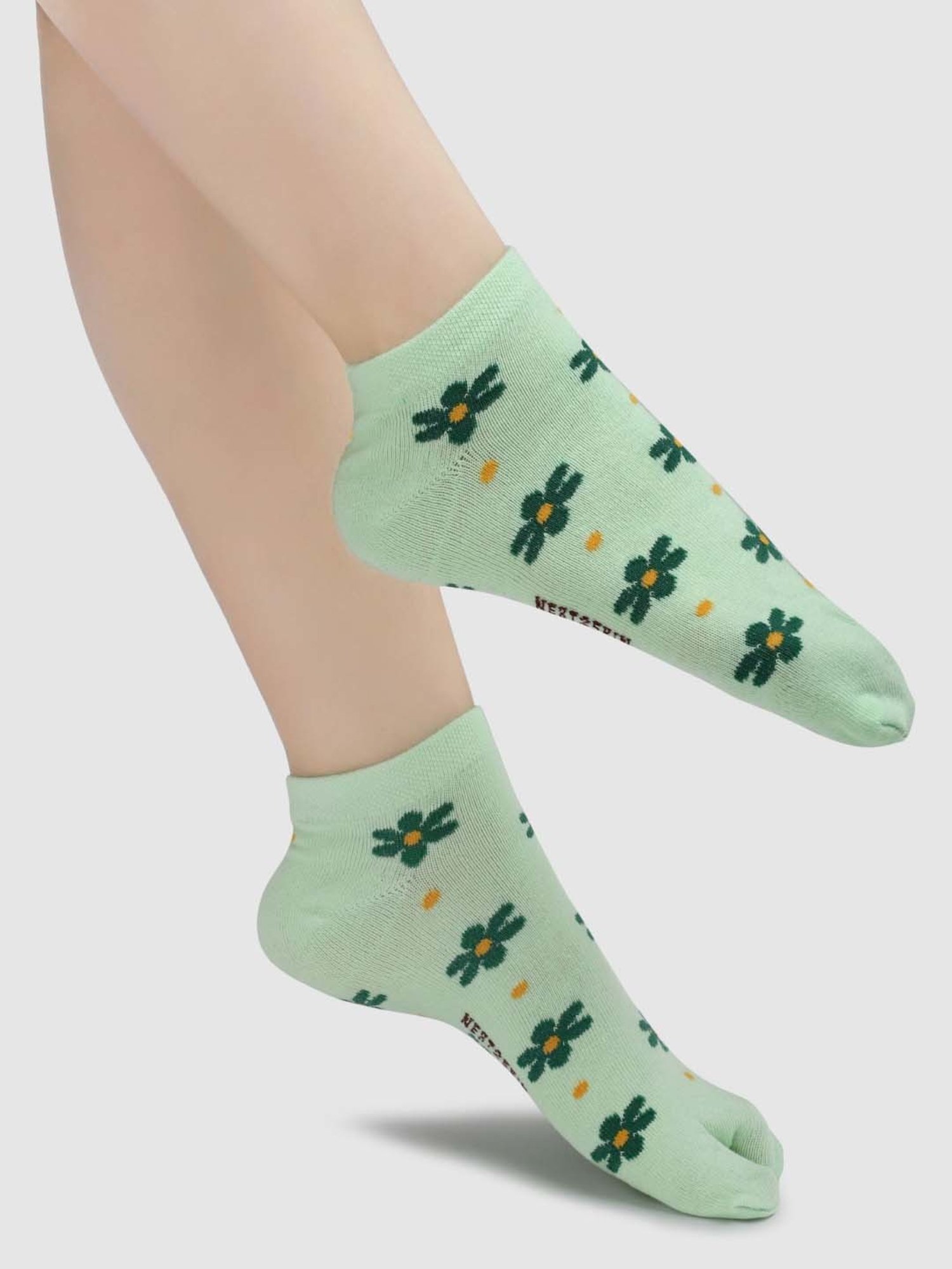 NEXT2SKIN Assorted Color Cotton Thumb Socks - Pack Of 6