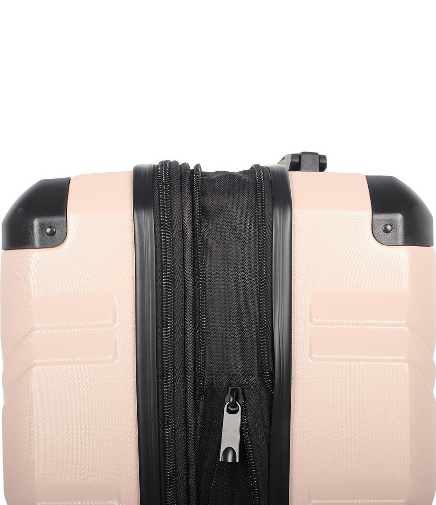 BCBG MAXAZRIA Crossway 20#double; Carry-On Hardside Spinner