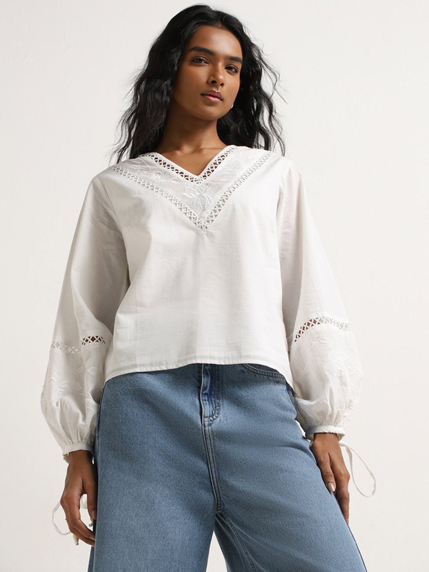 LOV by Westside White Floral Embroidered Blouse