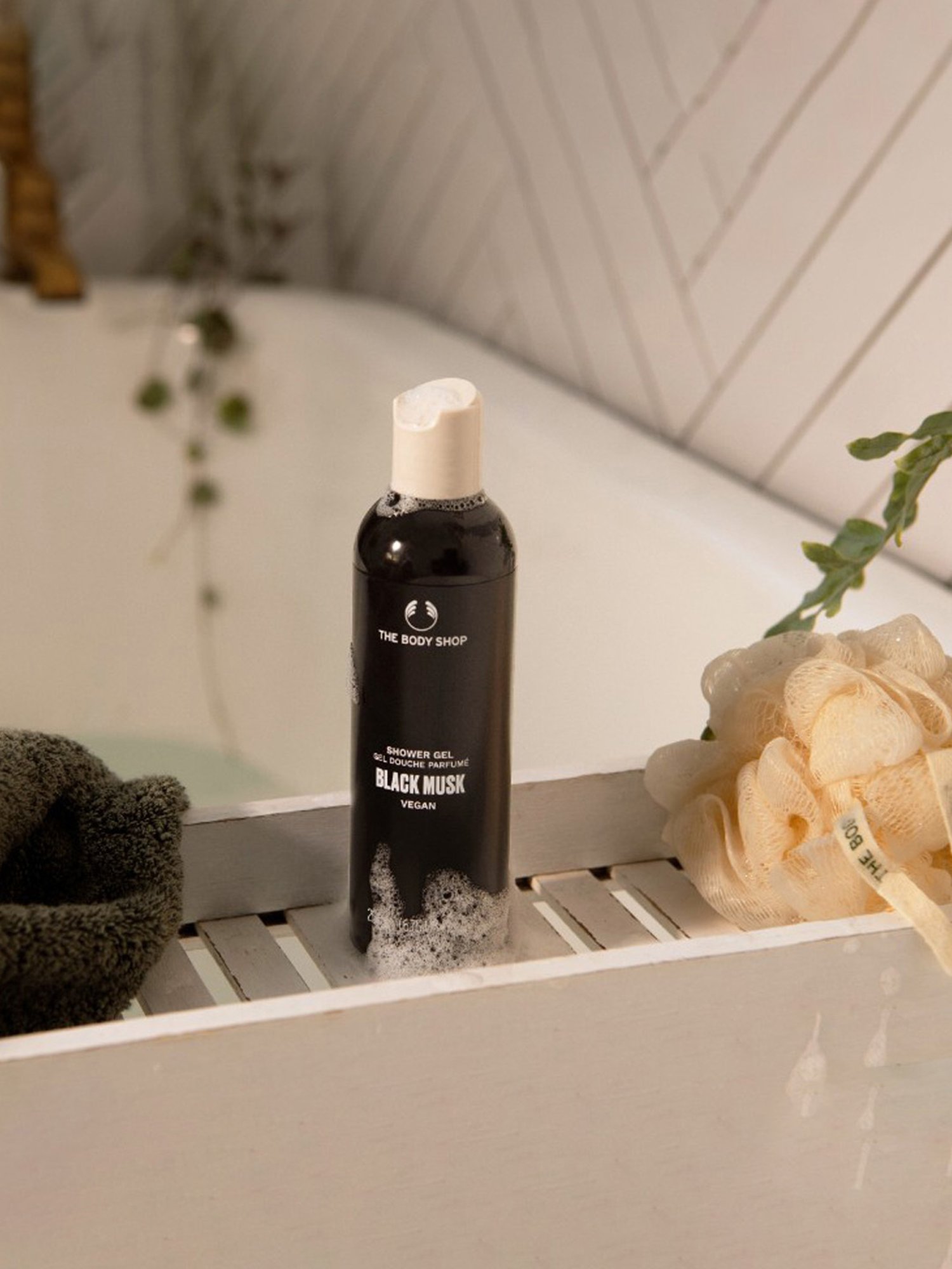 The Body Shop Black Musk Shower Gel - 250 ml