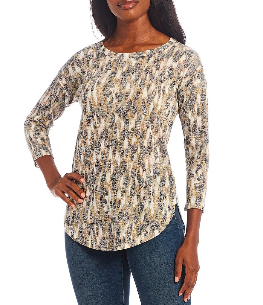 Bobeau Animal Print Slub Knit 3/4 Sleeve Hi-Low Top