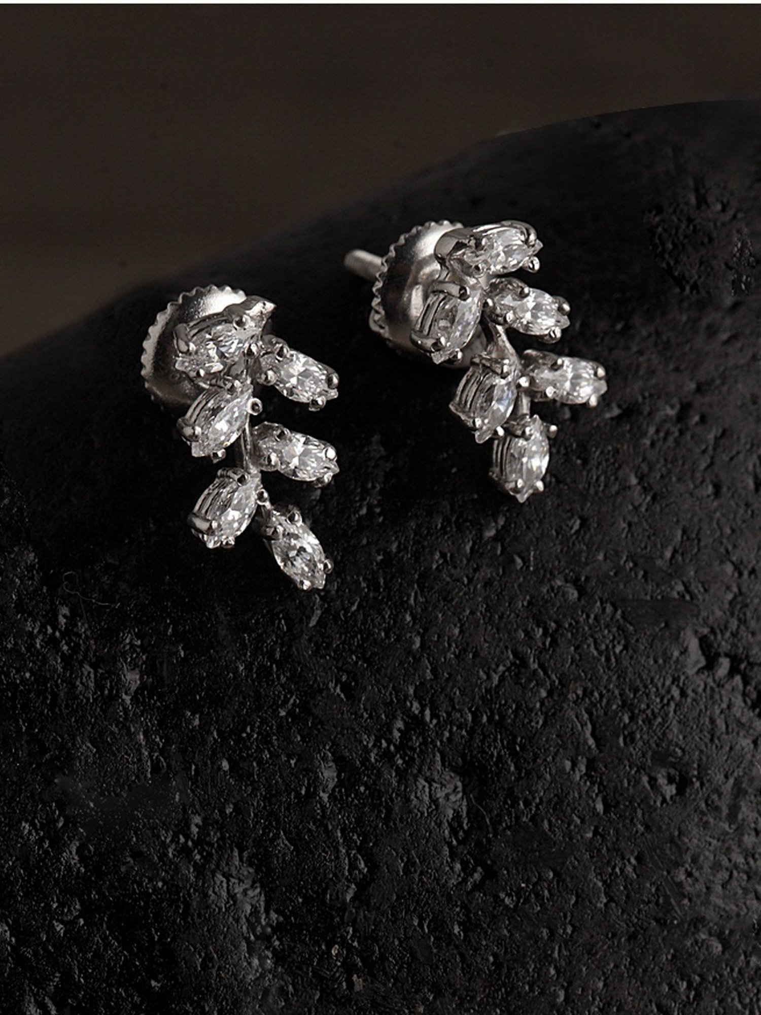 Clara Leaf 92.5 Sterling Silver Earrings