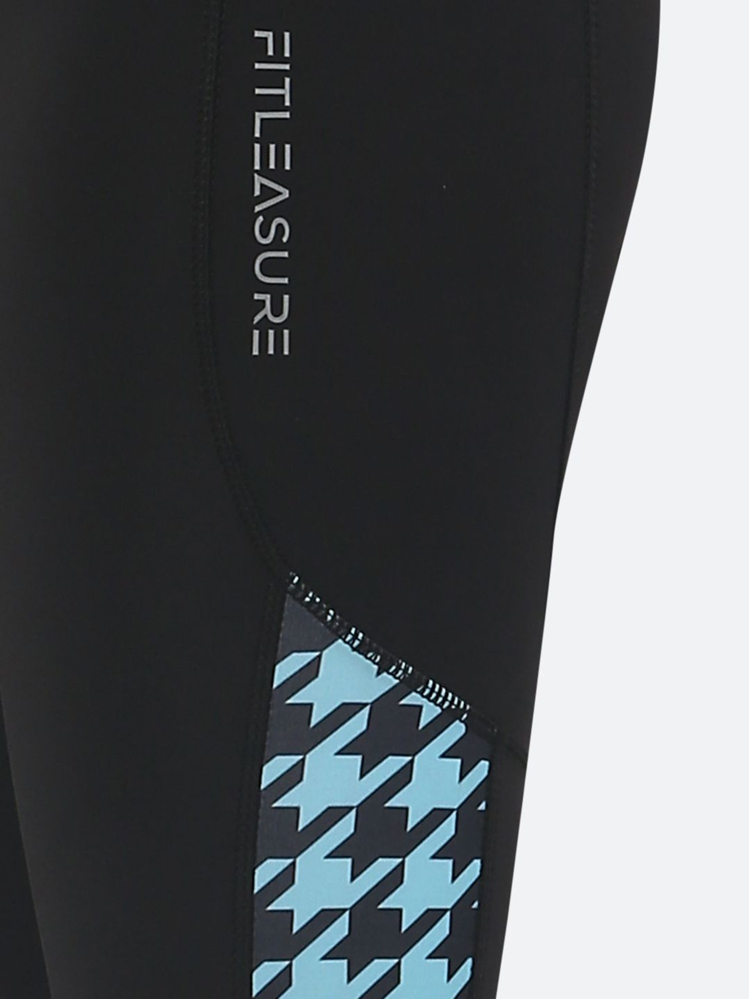 Fitleasure Black Printed Tights