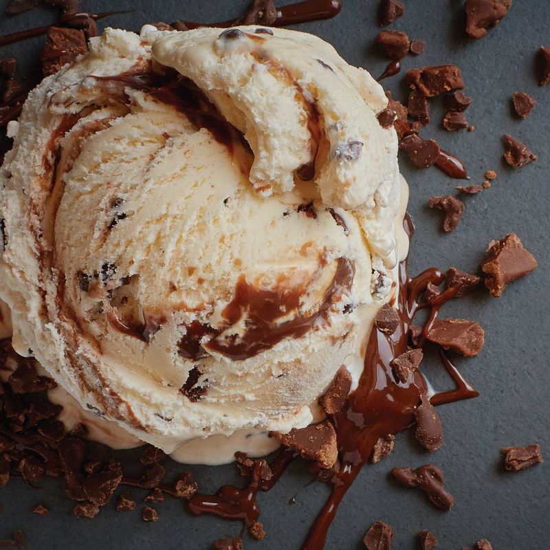 Hudsonville Mackinac Island Fudge Ice Cream - 48oz