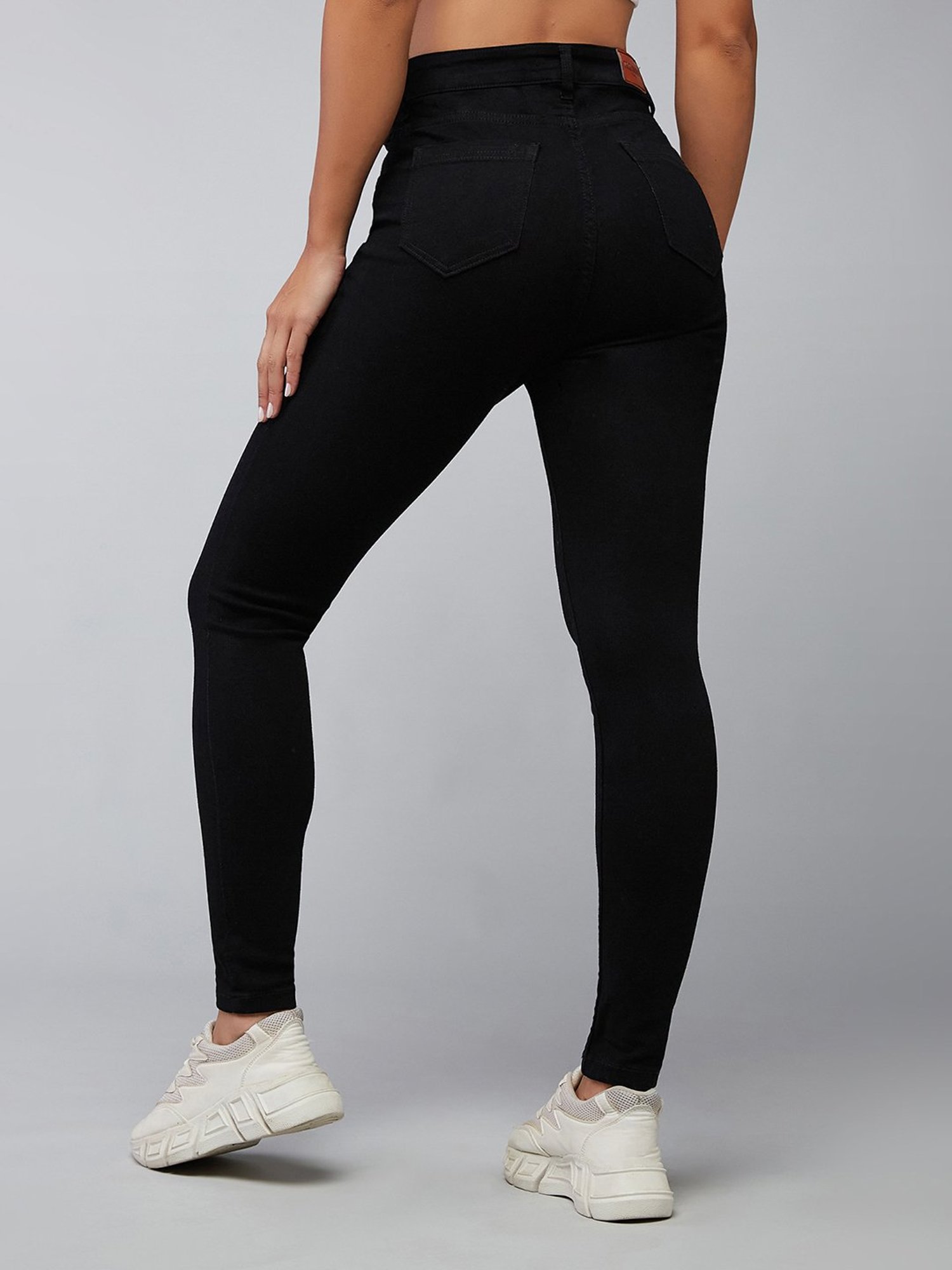 DOLCE CRUDO Black High Rise Stretchable Jeans