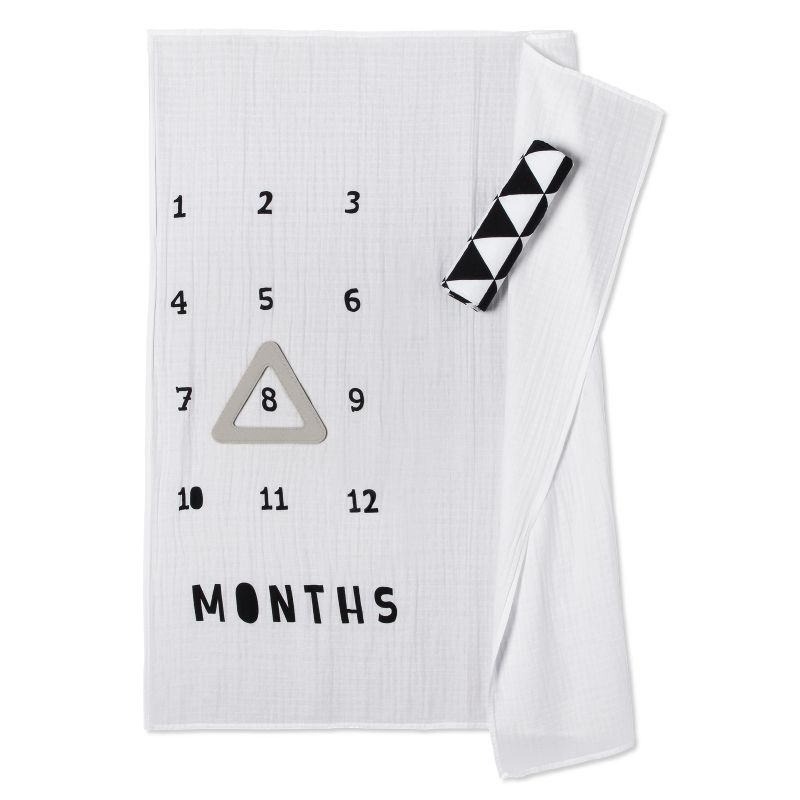 Muslin Blankets with Felt Frame Triangle - Cloud Island™ White/Black
