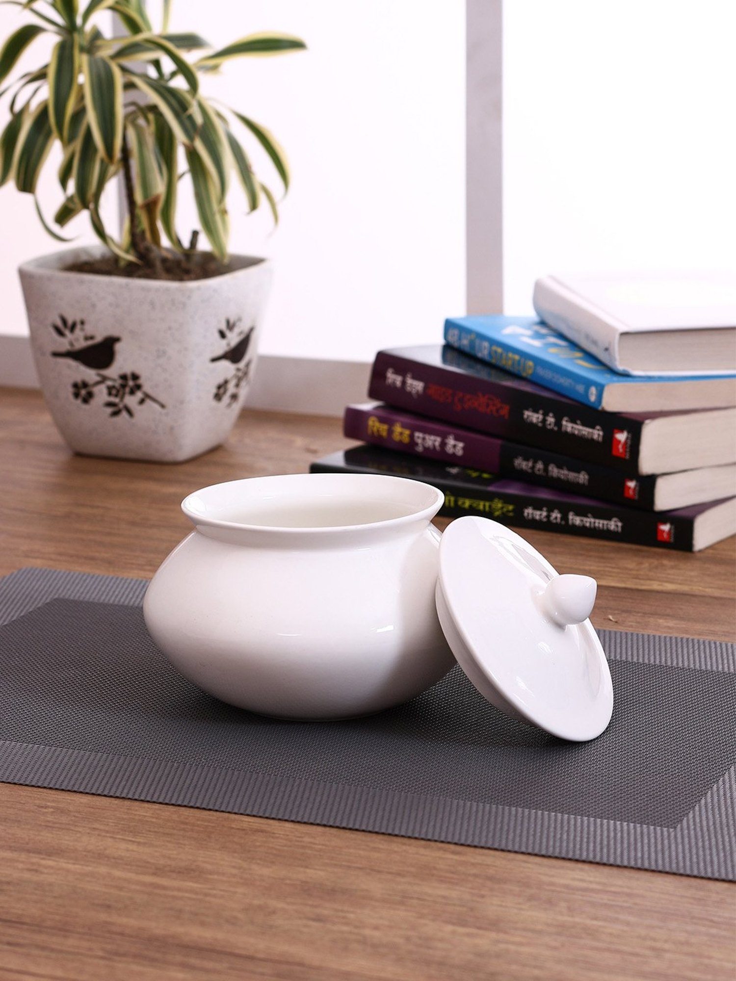 Clay Craft White Ceramic Serving Pot (1000 ml)