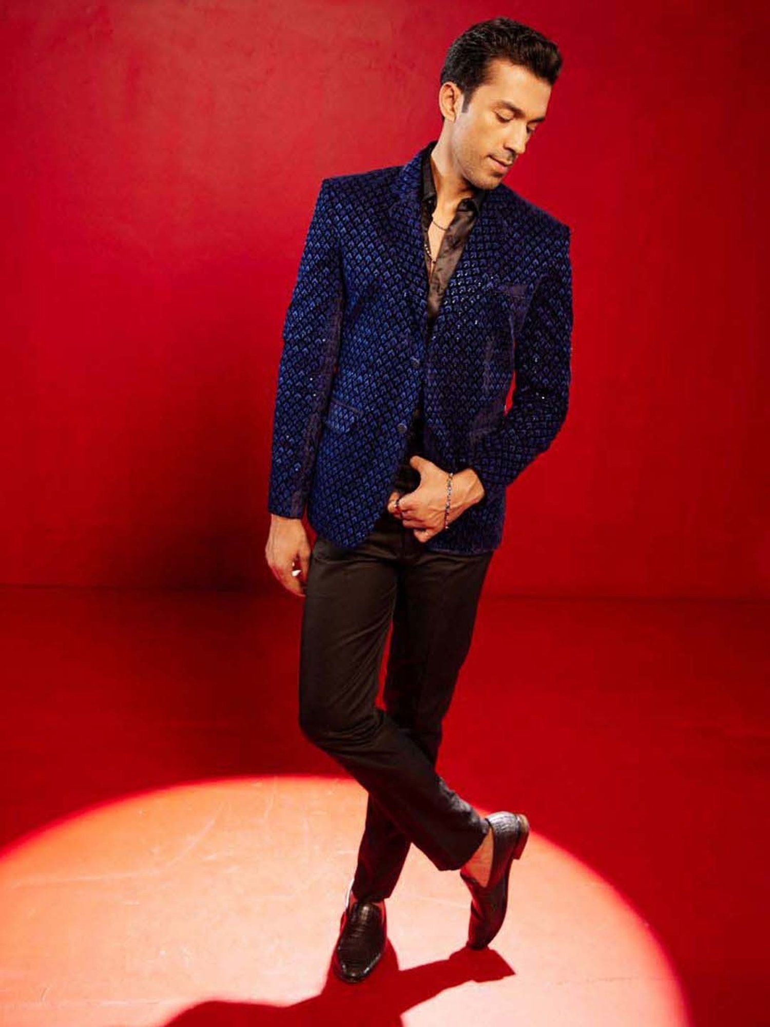 Vastramay Blue Regular Fit Embroidered Blazer