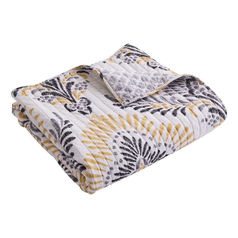 Betsey Signature Throw Blanket Red - Betseyville