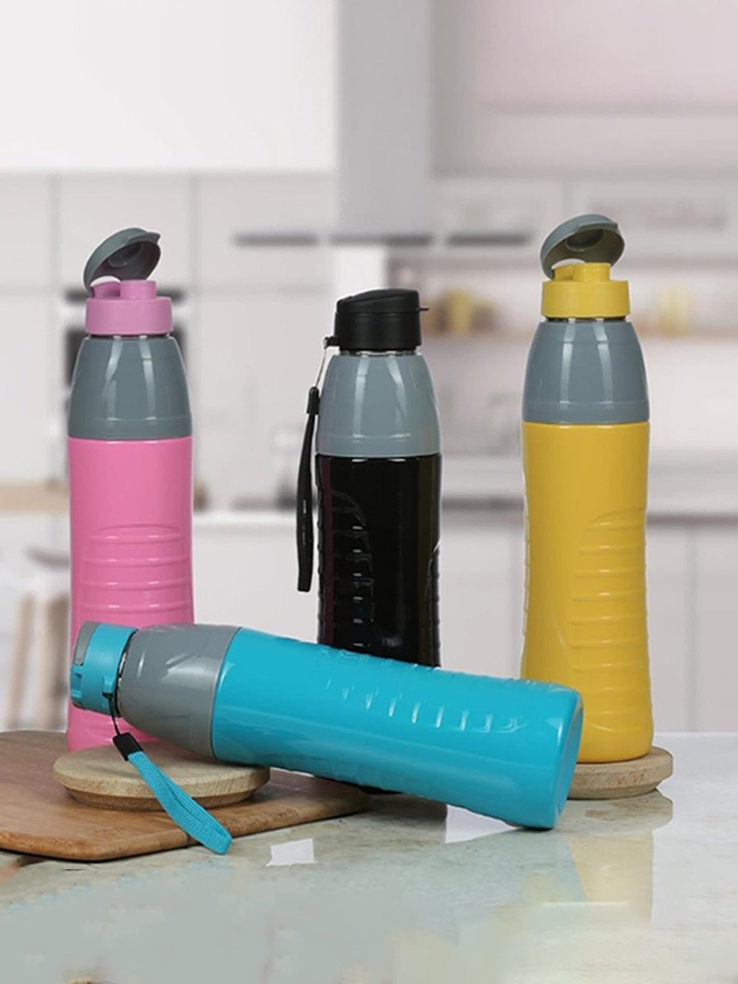 Varmora Gripo Pink Stainless Steel Insulated Inner Steel Outer Plastic Water Bottle - 700 ml