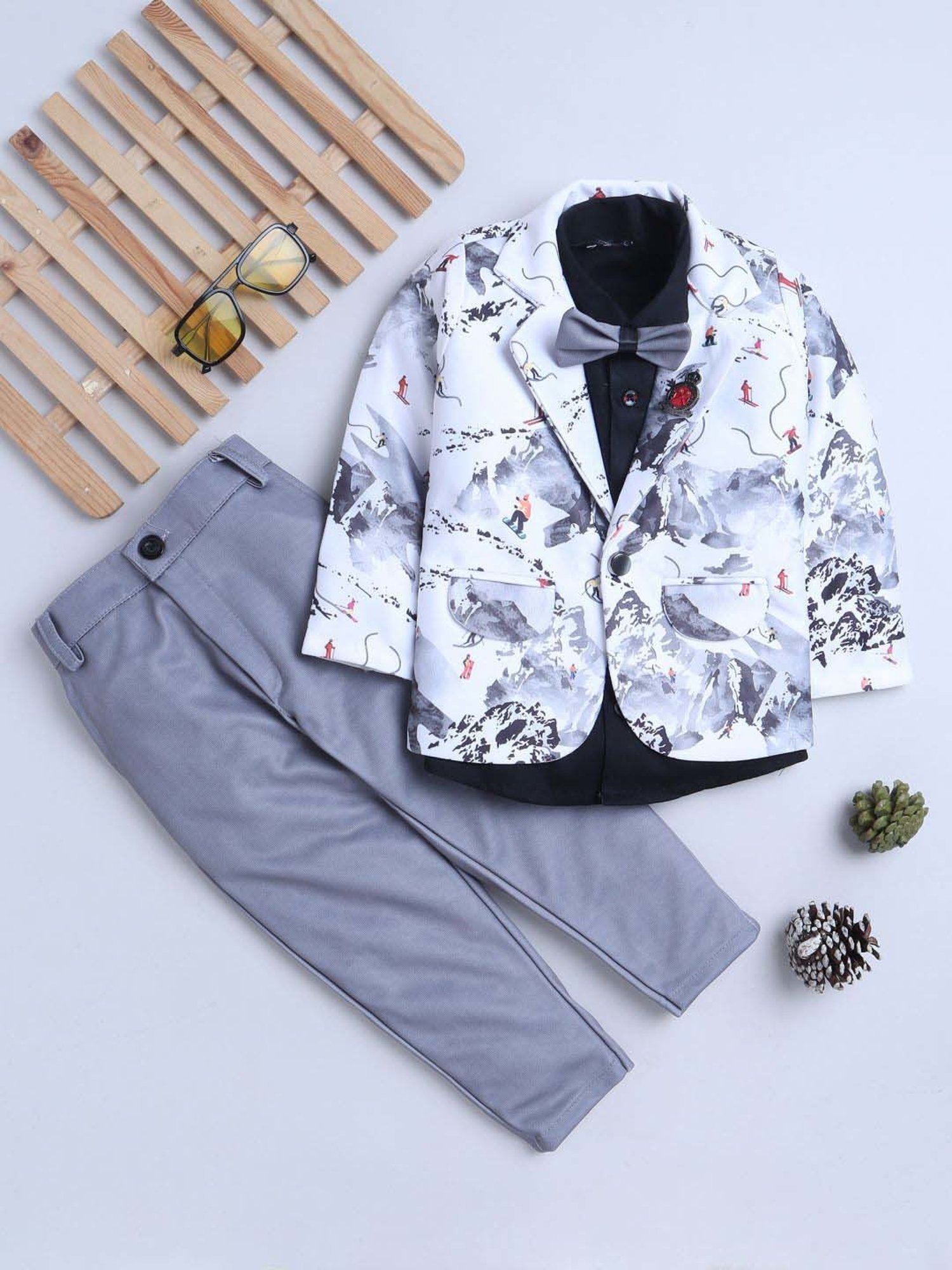 Fourfolds Boys Multicolor Printed Full Sleeves Clothing Set