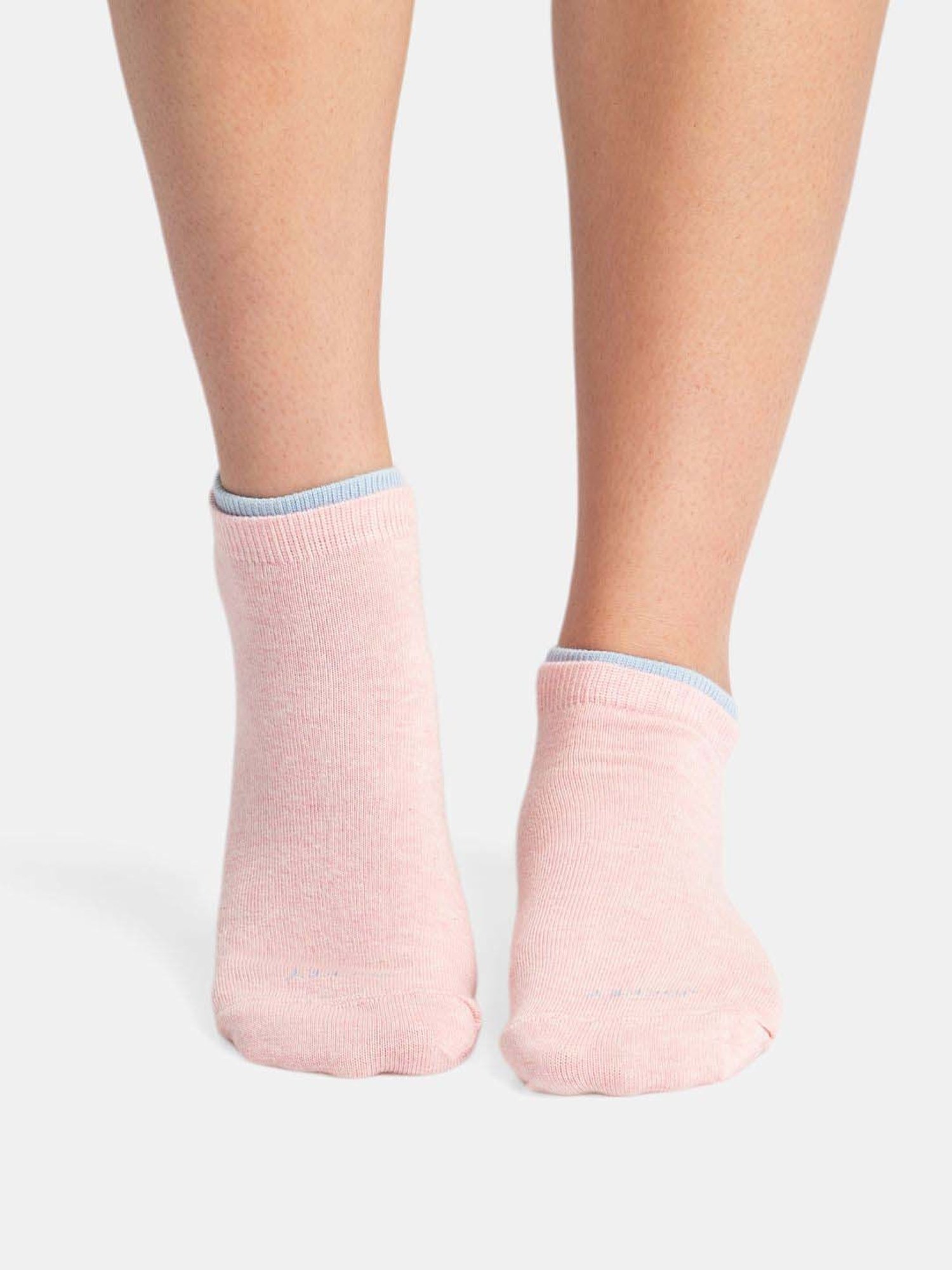 Jockey 7491 Women's Compact Cotton Solid Low Show Socks (Pack of 2)