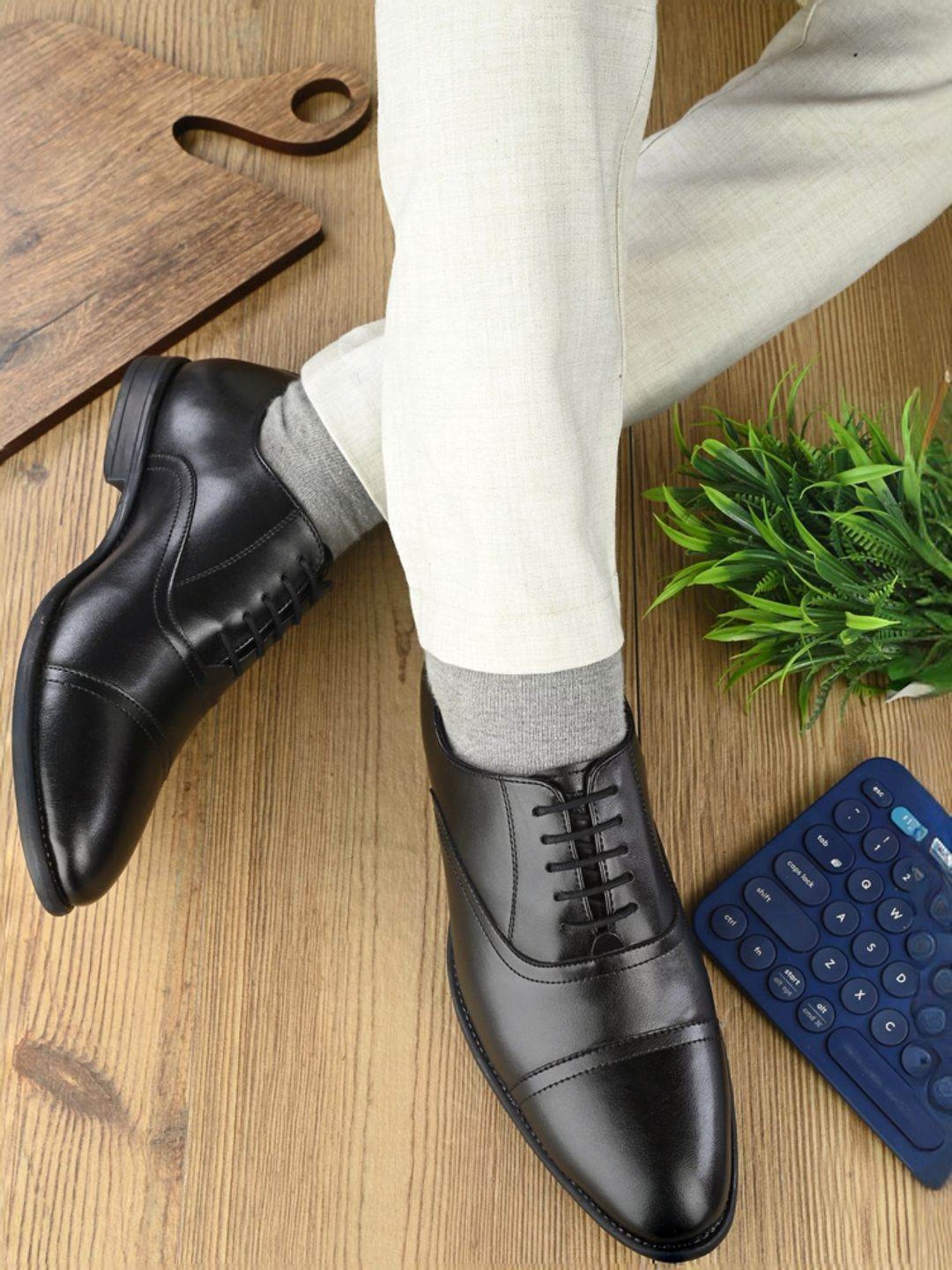 Alberto Torresi Men's Black Oxford Shoes