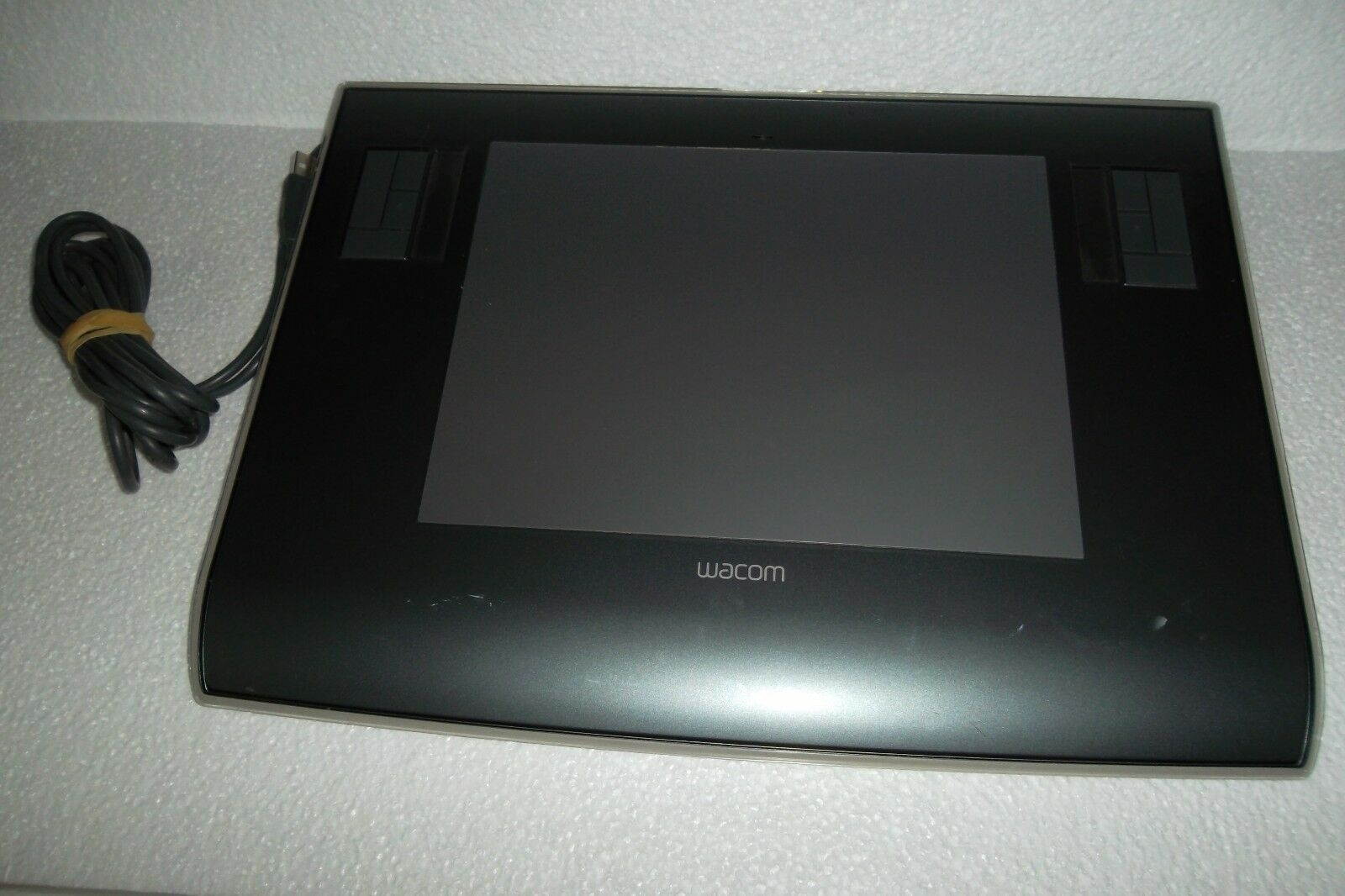 Wacom Intuos3 Graphics 6" x 8" Pen Tablet 5080 LPI USB 200 PPS PTZ-630 PC/ Mac