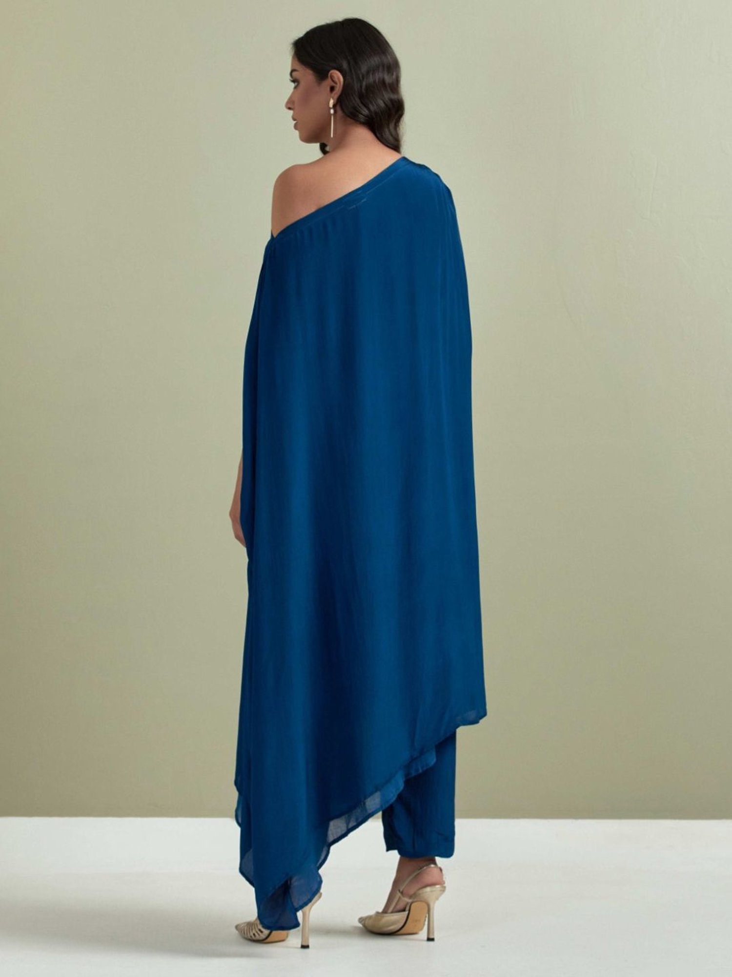 Priya Chaudhary Blue Saranya Embroidered Crepe Kurta with Pants