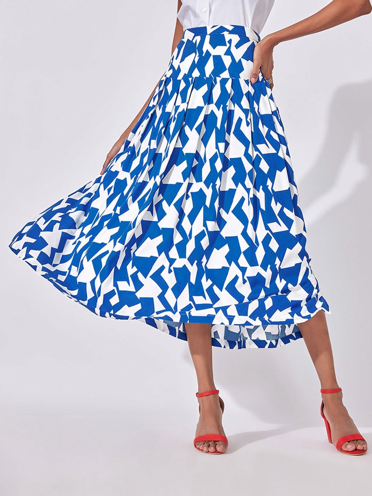 Belle Fille White Floral Print Skirt