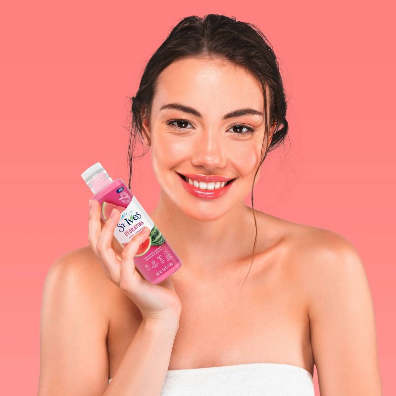 St. Ives Hydrating Watermelon Daily Cleanser - 6.4oz