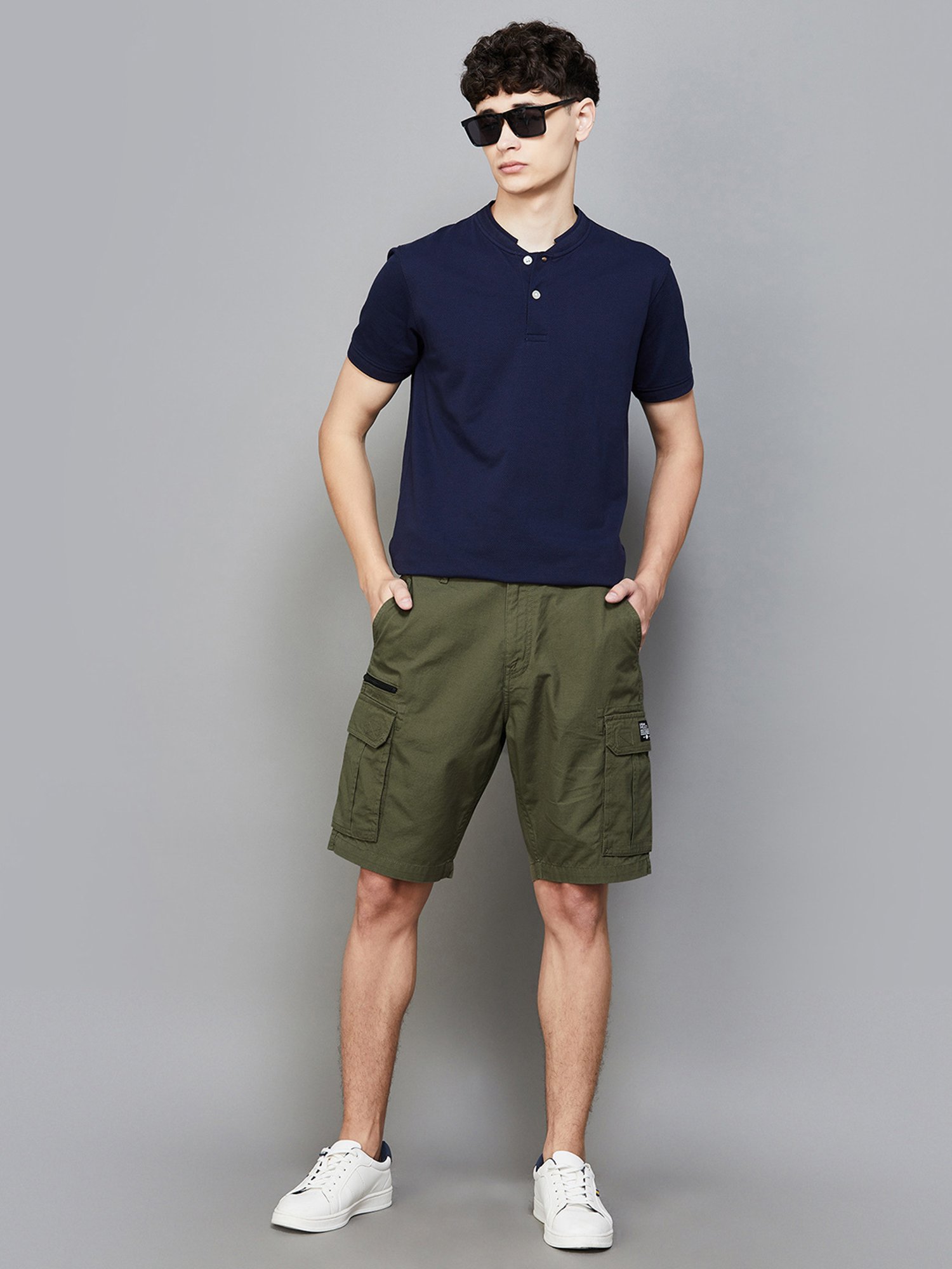 BOSSINI Olive Regular Fit Cotton Cargo Shorts