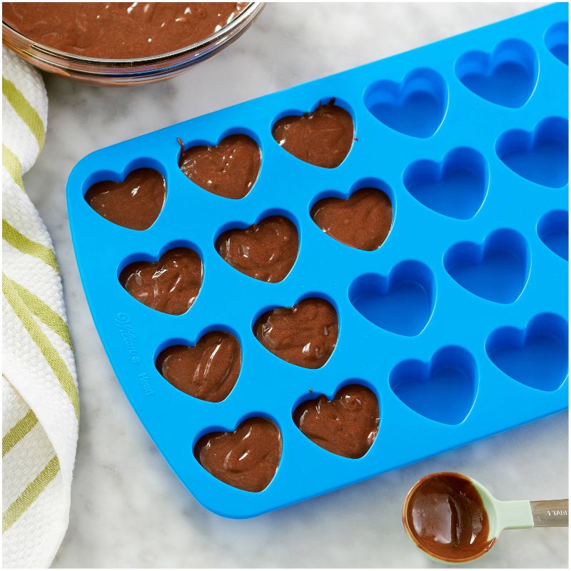 Wilton 24 Cavity Easy Flex Silicone Heart Mold for Ice Cubes, Geletin Baking & Candy