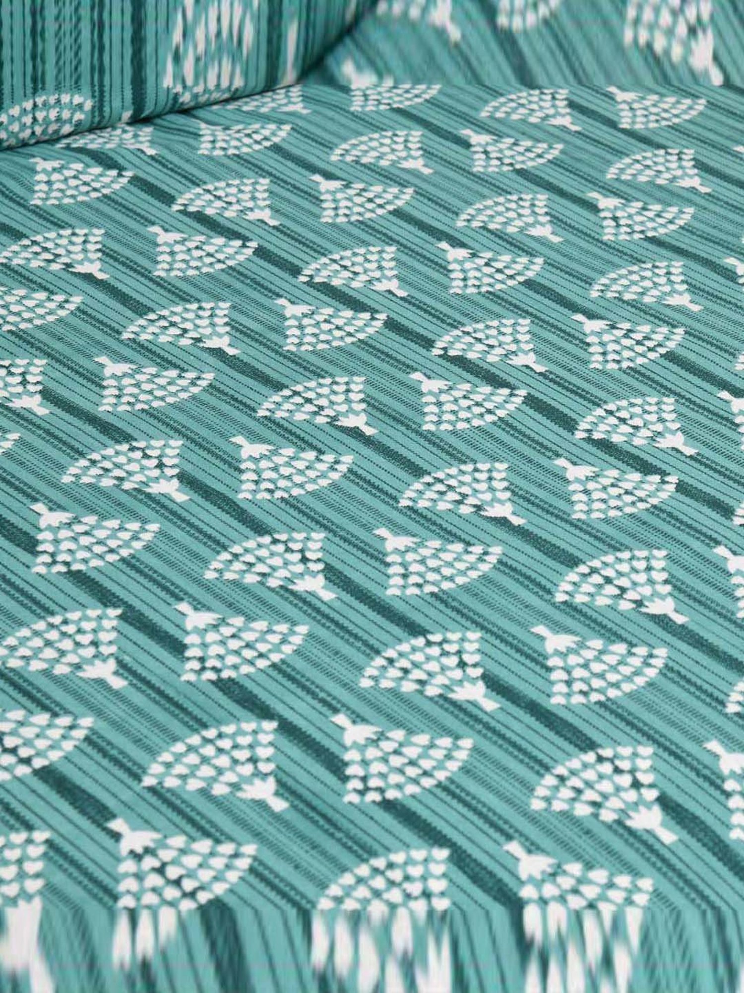 JaipurFabric Mint Green Cotton 180 TC Double Bedsheet with 2 Pillow Covers