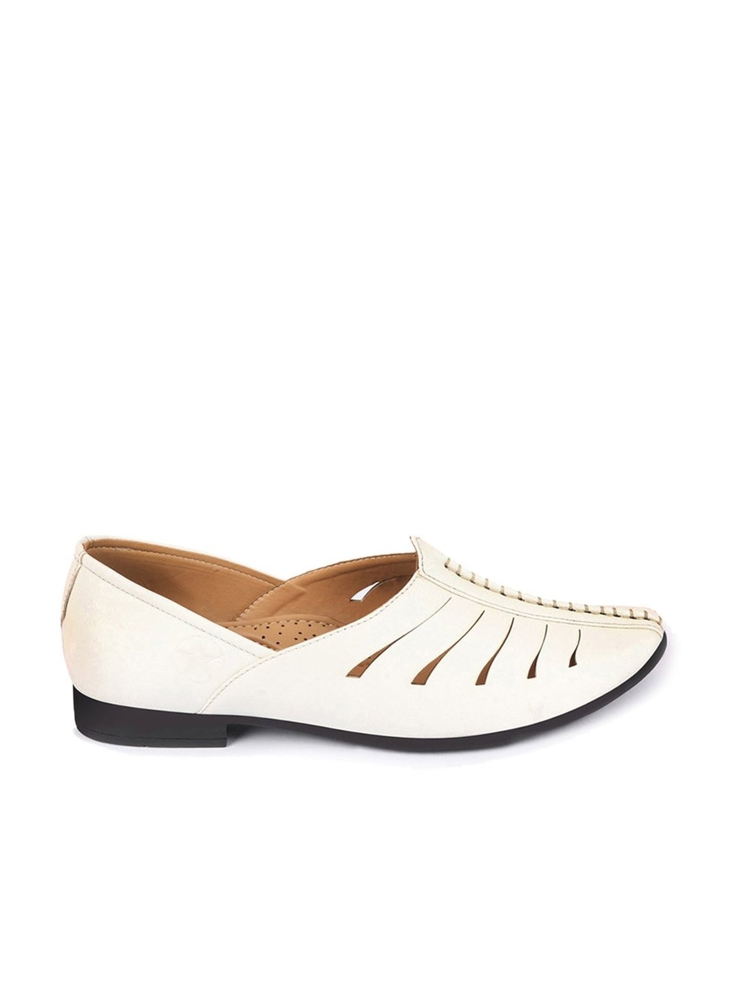 Walkway Men's Black Ethnic Juttis