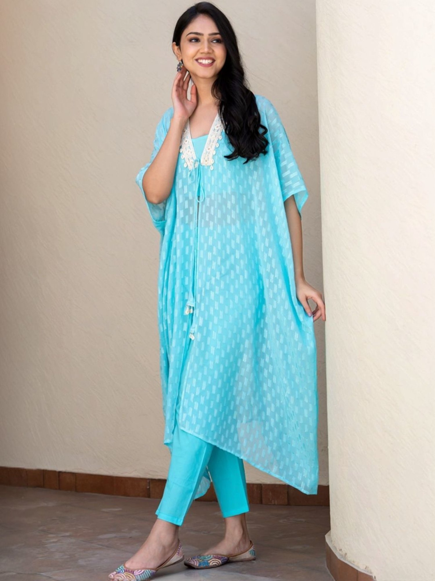 HOUSE OF JAMOTI Blue Embroidered Kurta Pant Set