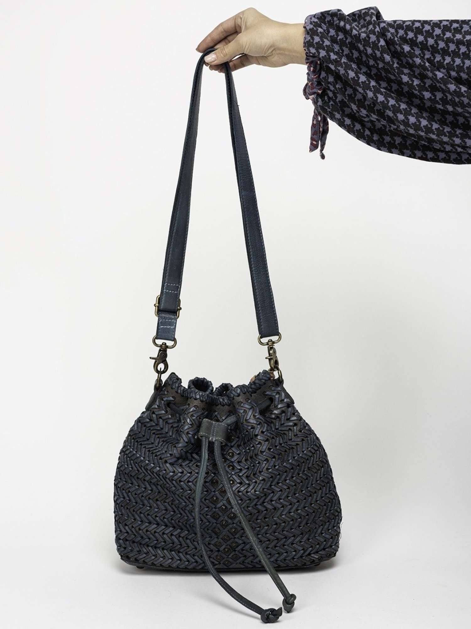 Art N Vintage Joelle Blue Leather Textured Small Sling Handbag