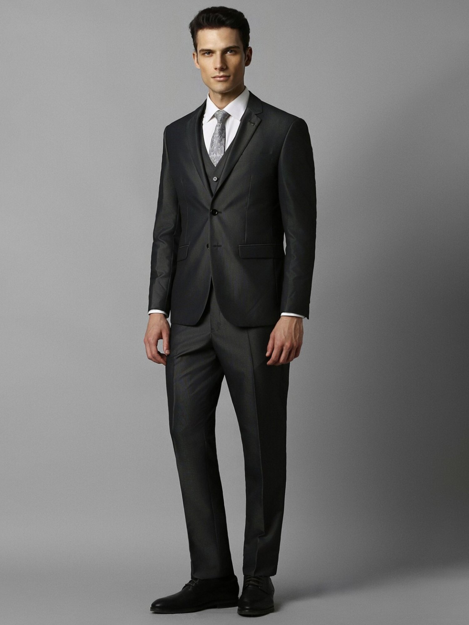 Parx Black Regular Fit Two Piece Suit