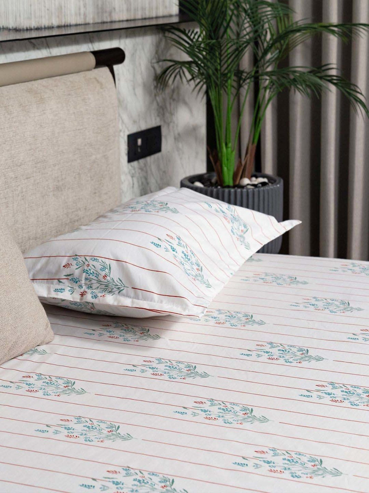 House This Juniper Blue Cotton 600 TC Double Size Bedsheet With Pillow Covers