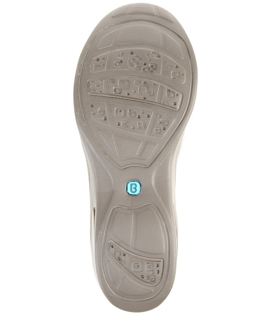 Bzees Florence Center Front Zip Slip-On Washable Sneakers