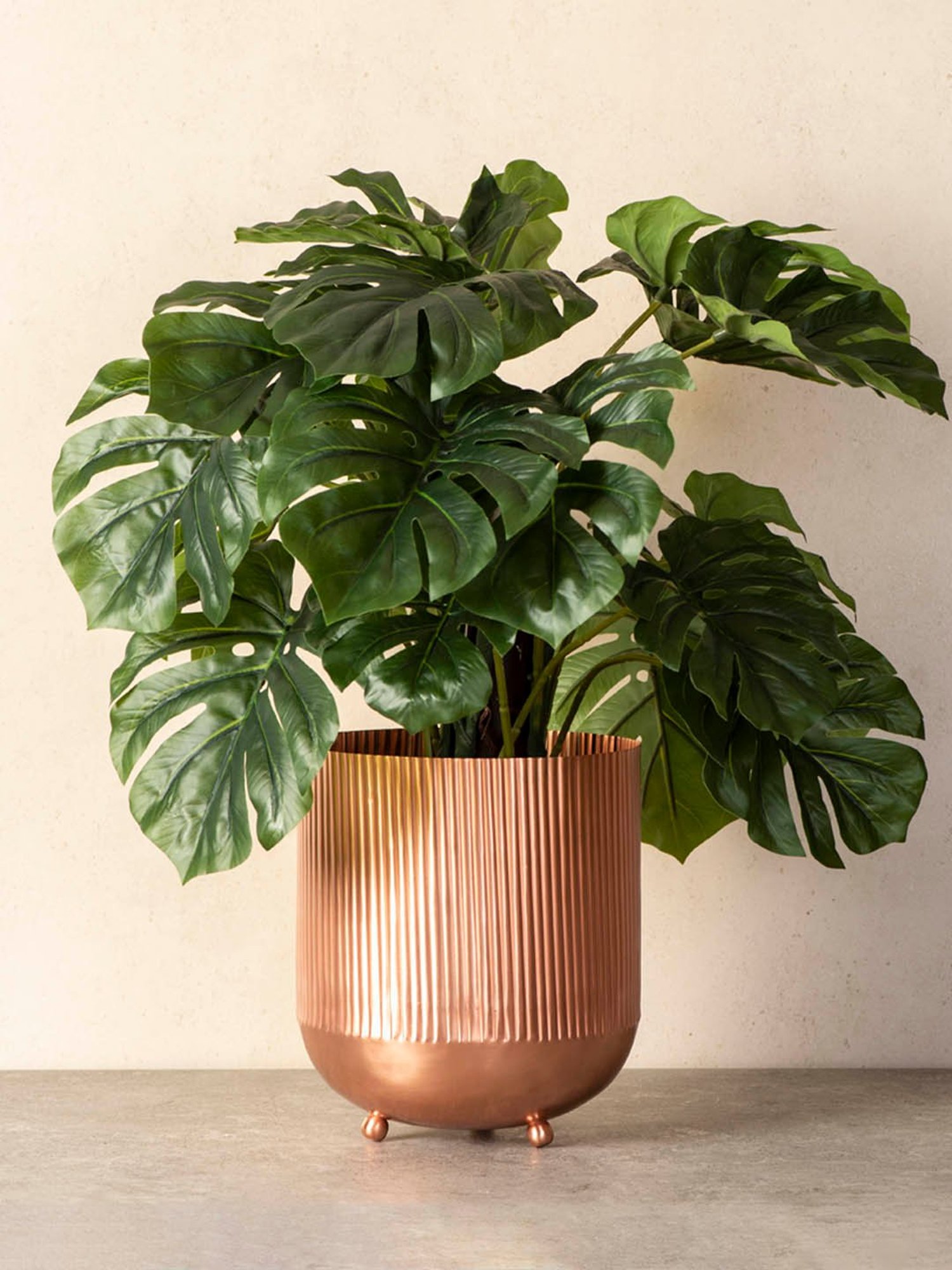 THE DECOR REMEDY Ripple Cut Brass Planter - Dusky Rose Gold