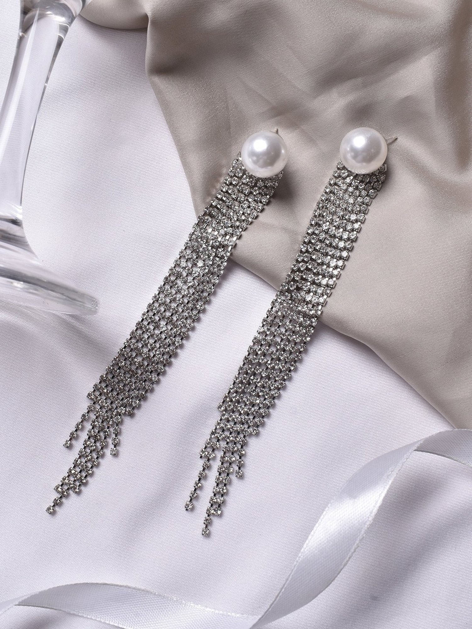 Joker & Witch Wilda Waterfall Silver Dangler Earrings