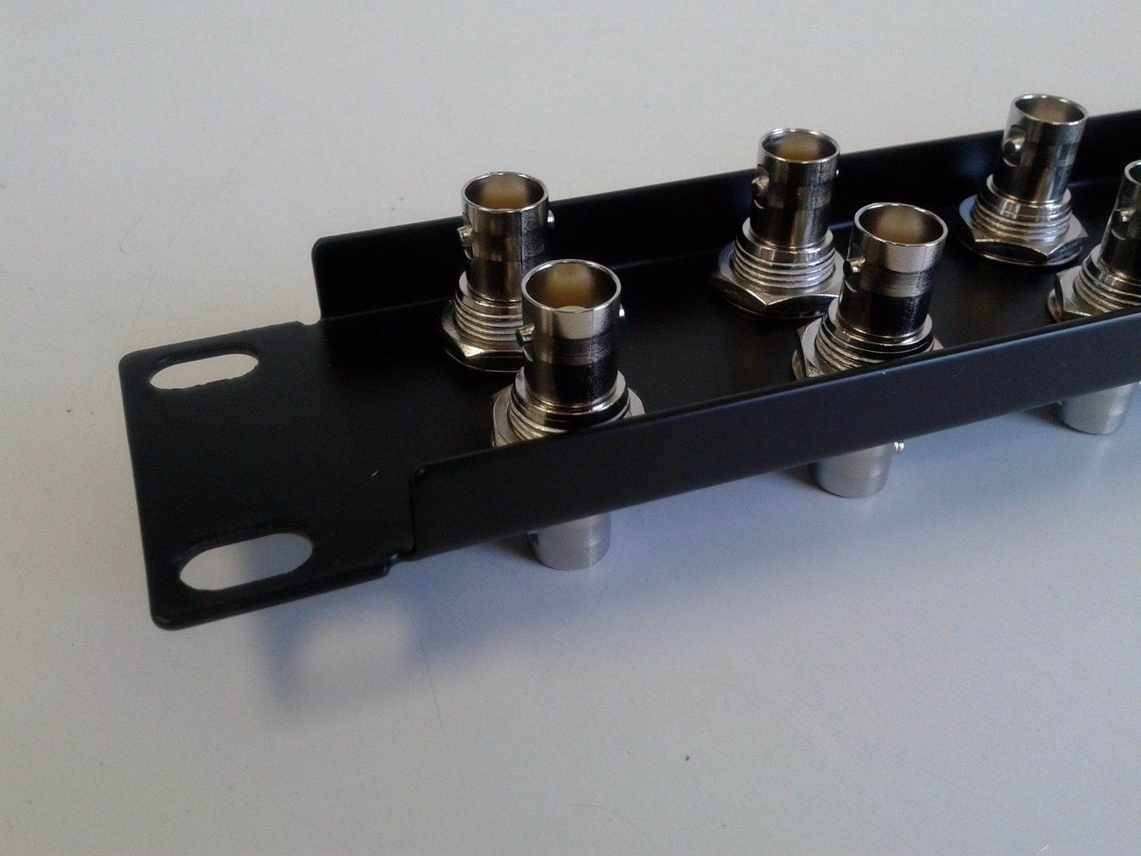 Patch panel 24 port BNC 5-pack 19 inch 75 ohm female to female 1U PP-BNC/24