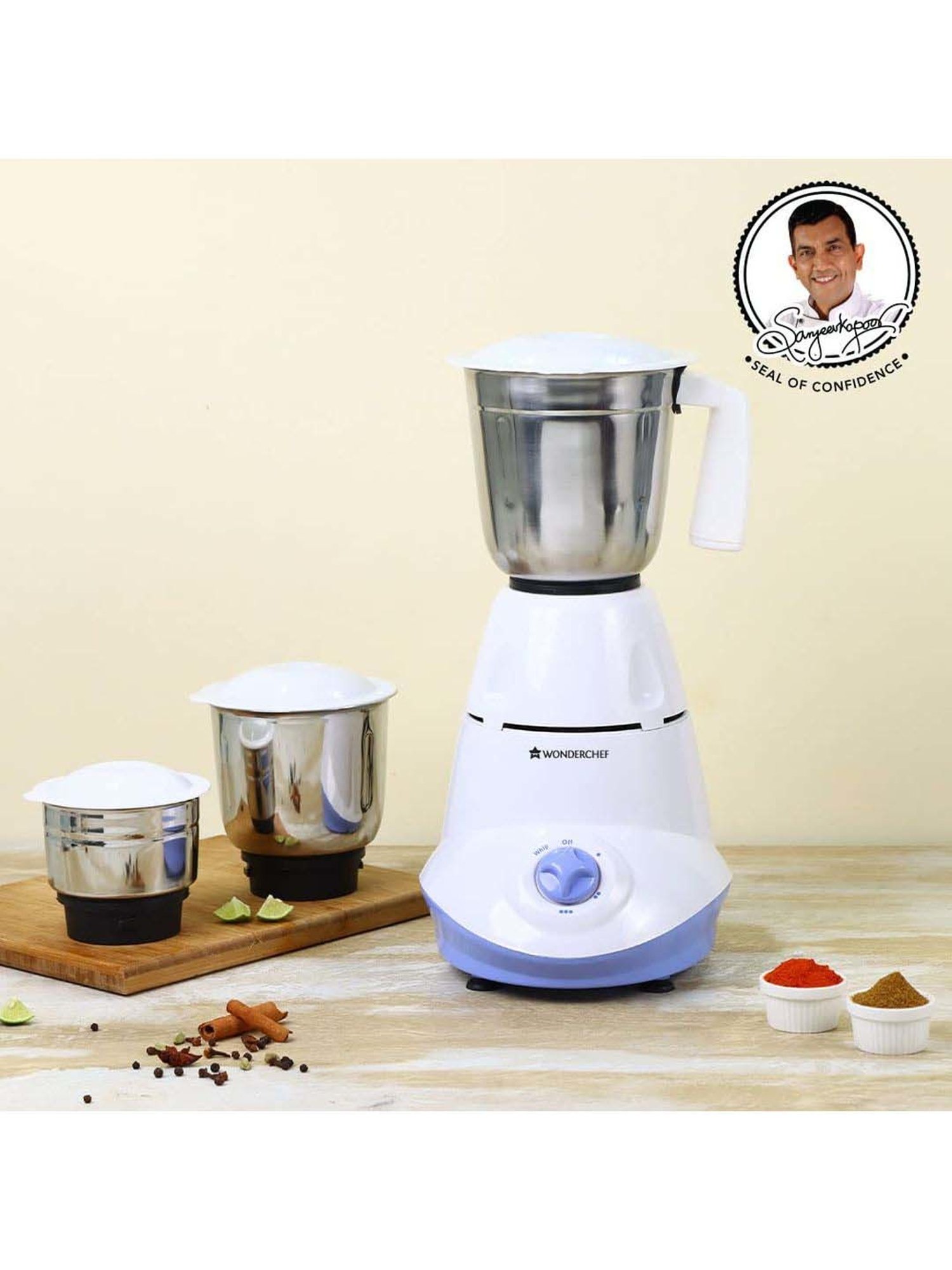 BLACK+DECKER BXCJ0101IN Citrus Juicer 30 Watt 1L (White)