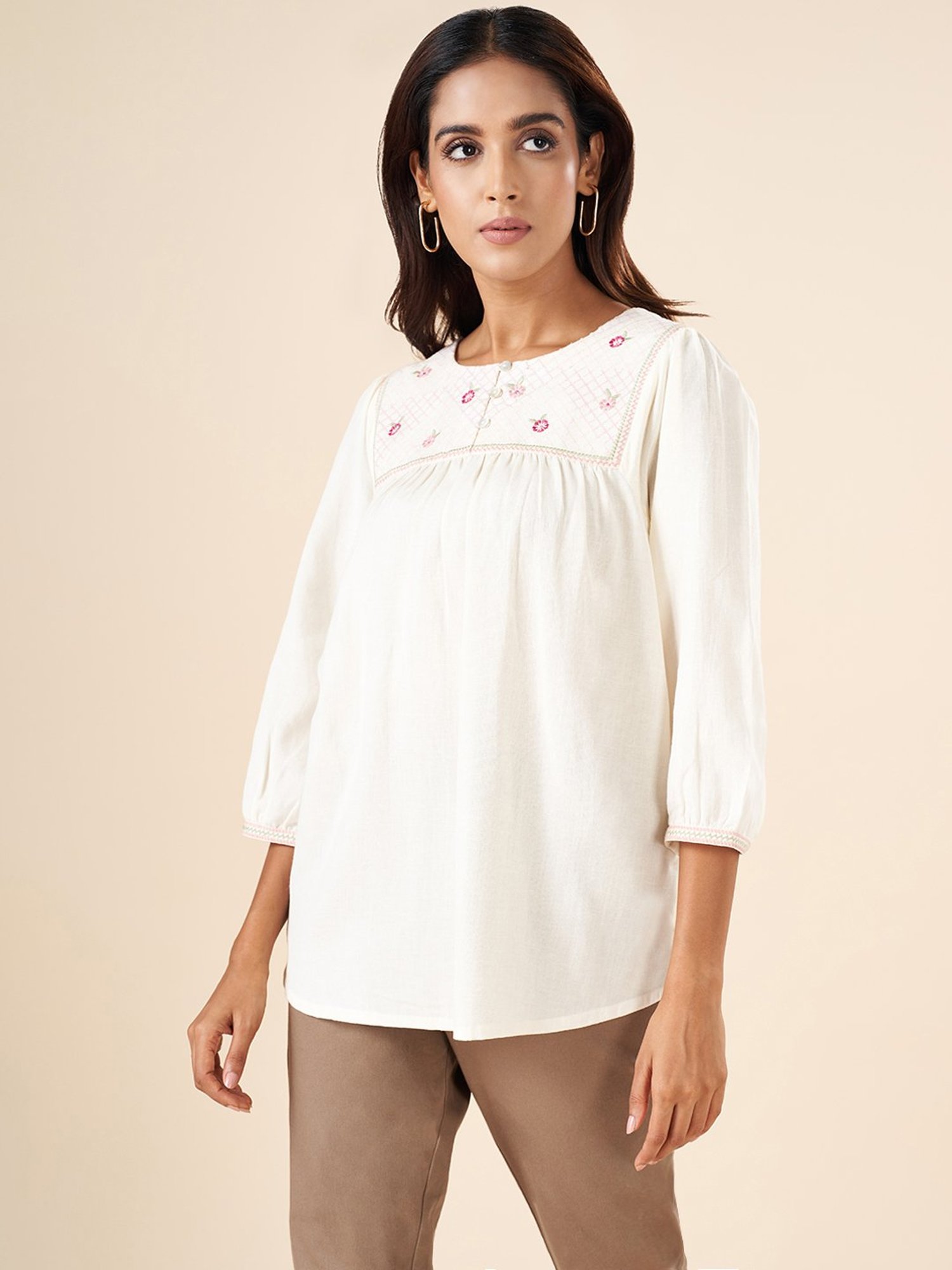 Akkriti by Pantaloons White Embroidered Tunic
