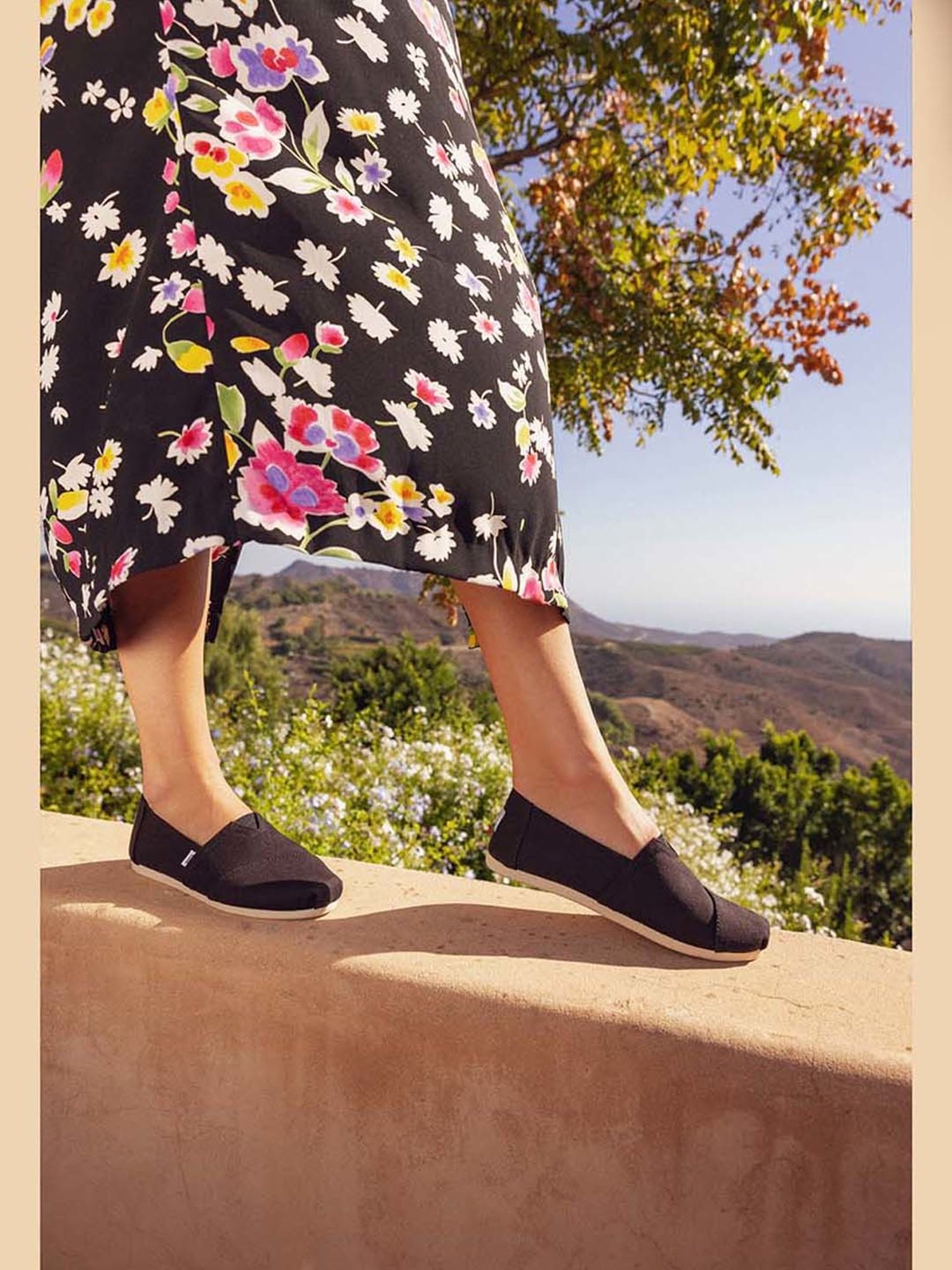 TOMS Women's Black Espadrille Shoes