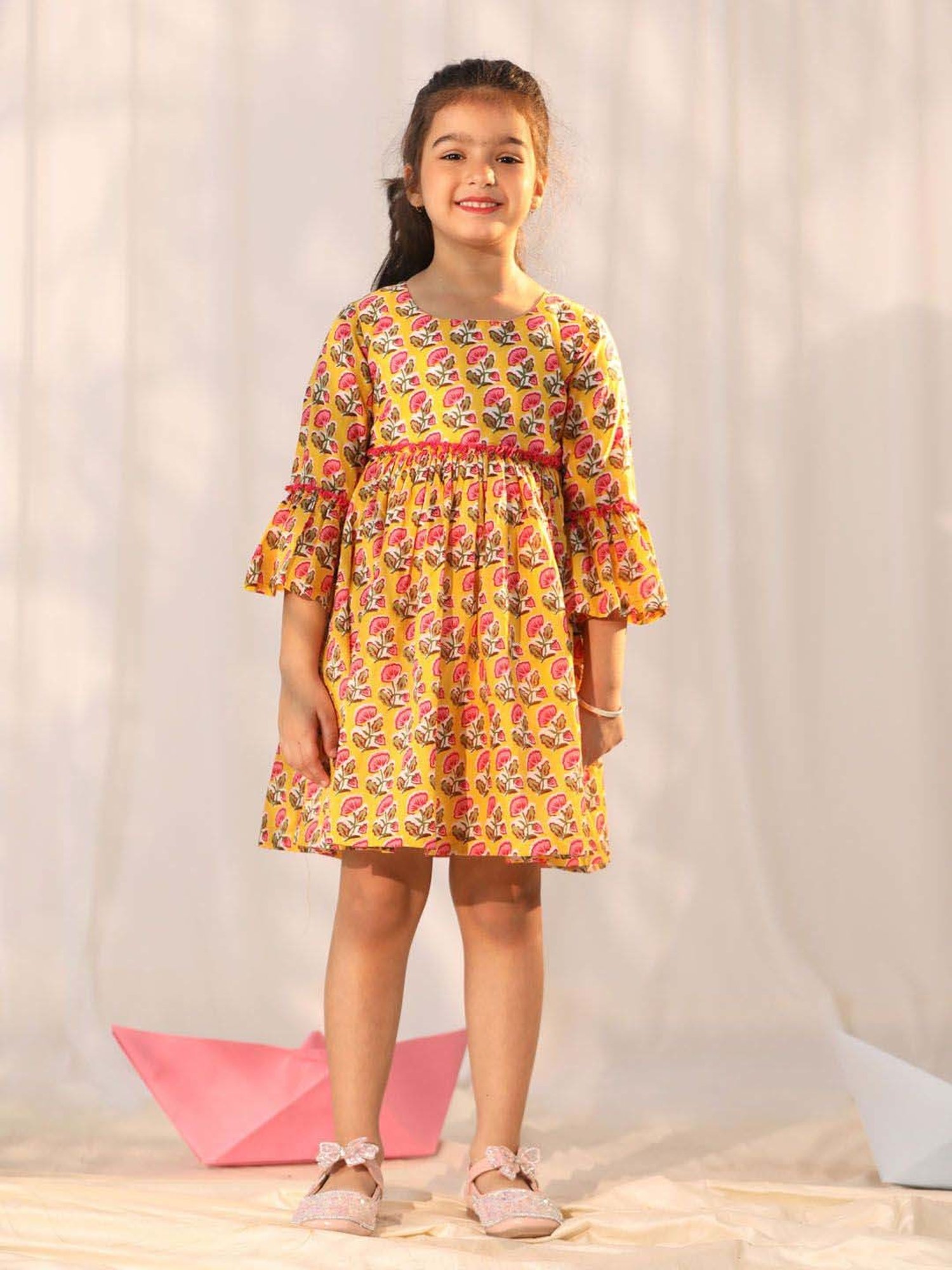 VASTRAMAY Girls Yellow Cotton Floral Dresses