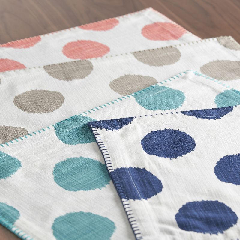 10 Pieces 14.4" Gold Leaf-Shaped Vinyl Placemats, Washable Table Mats Set for Party Decorations and Catering Events