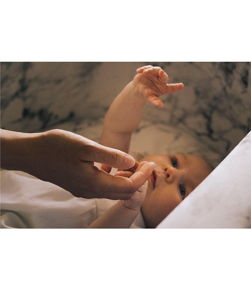 Aristot Carrara Marble Print Upholstered Bassinet + Dondolo Rocking Base