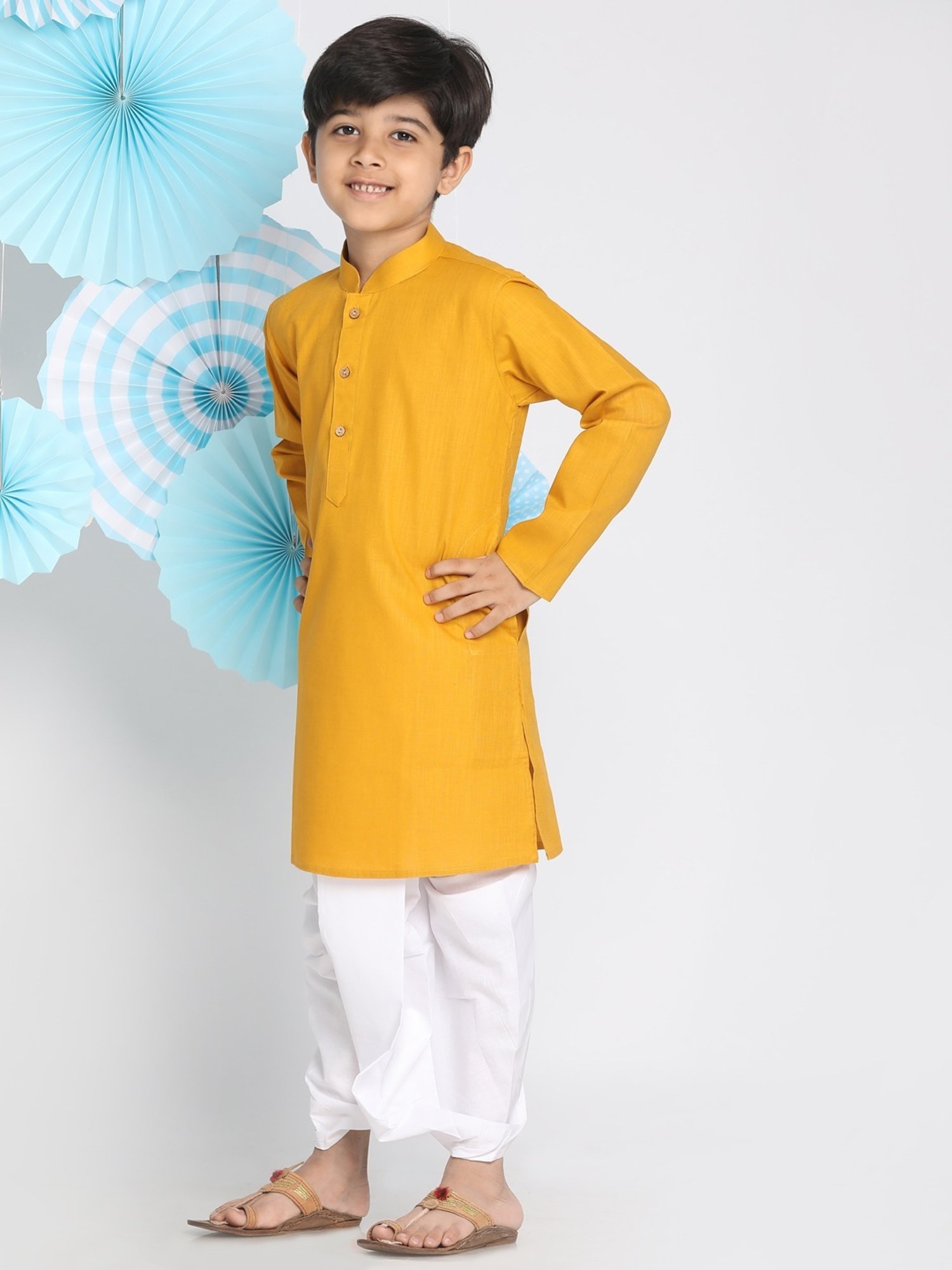 VASTRAMAY Kids Yellow & White Cotton Kurta Set