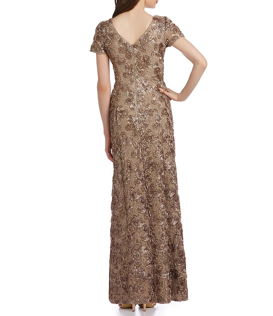 Jkara Petite Size 3/4 Sleeve Lined Illusion Crew Neck Beaded Gown