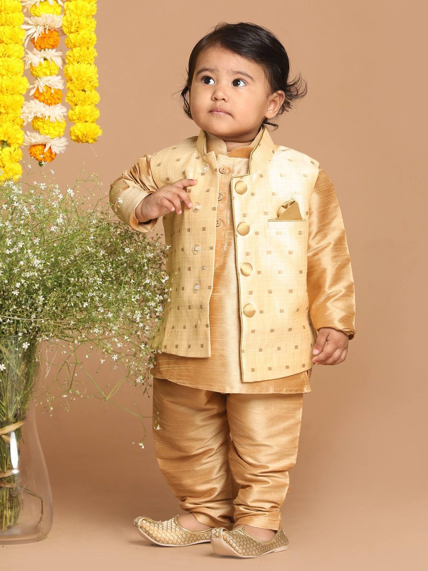 VASTRAMAY SISHU Golden Straight Fit Kurta Set