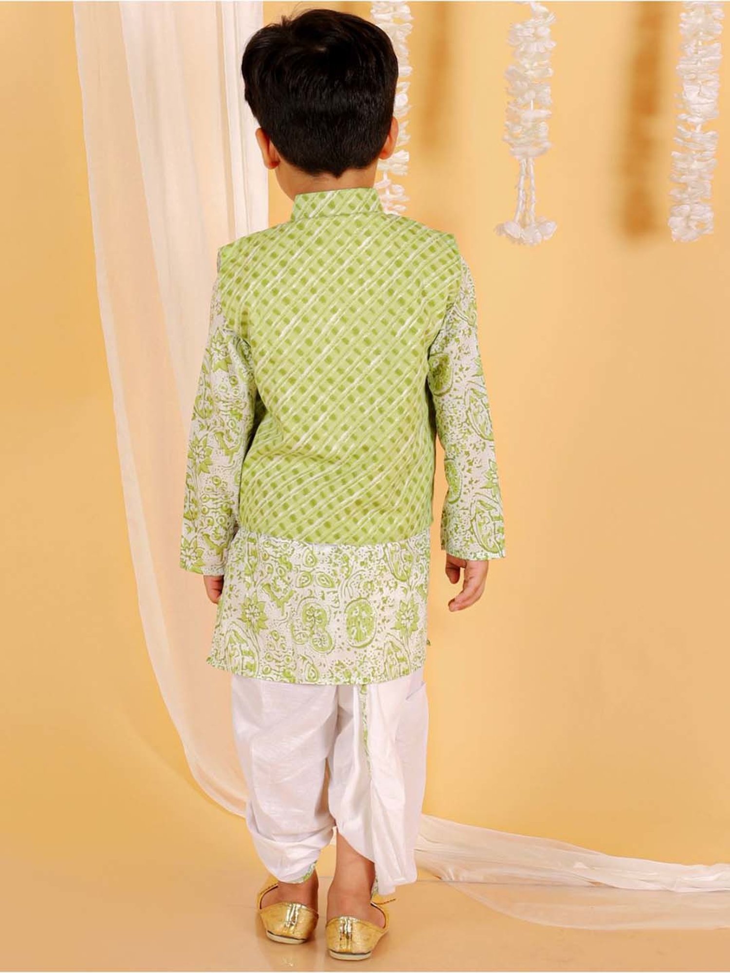 The Mom Store Kids Green & White Cotton Printed Full Sleeves Kurta Set